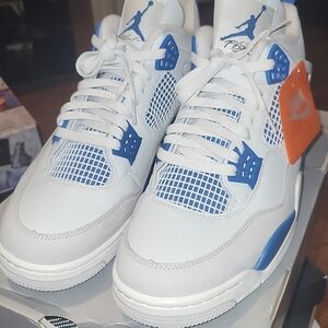Military 4s